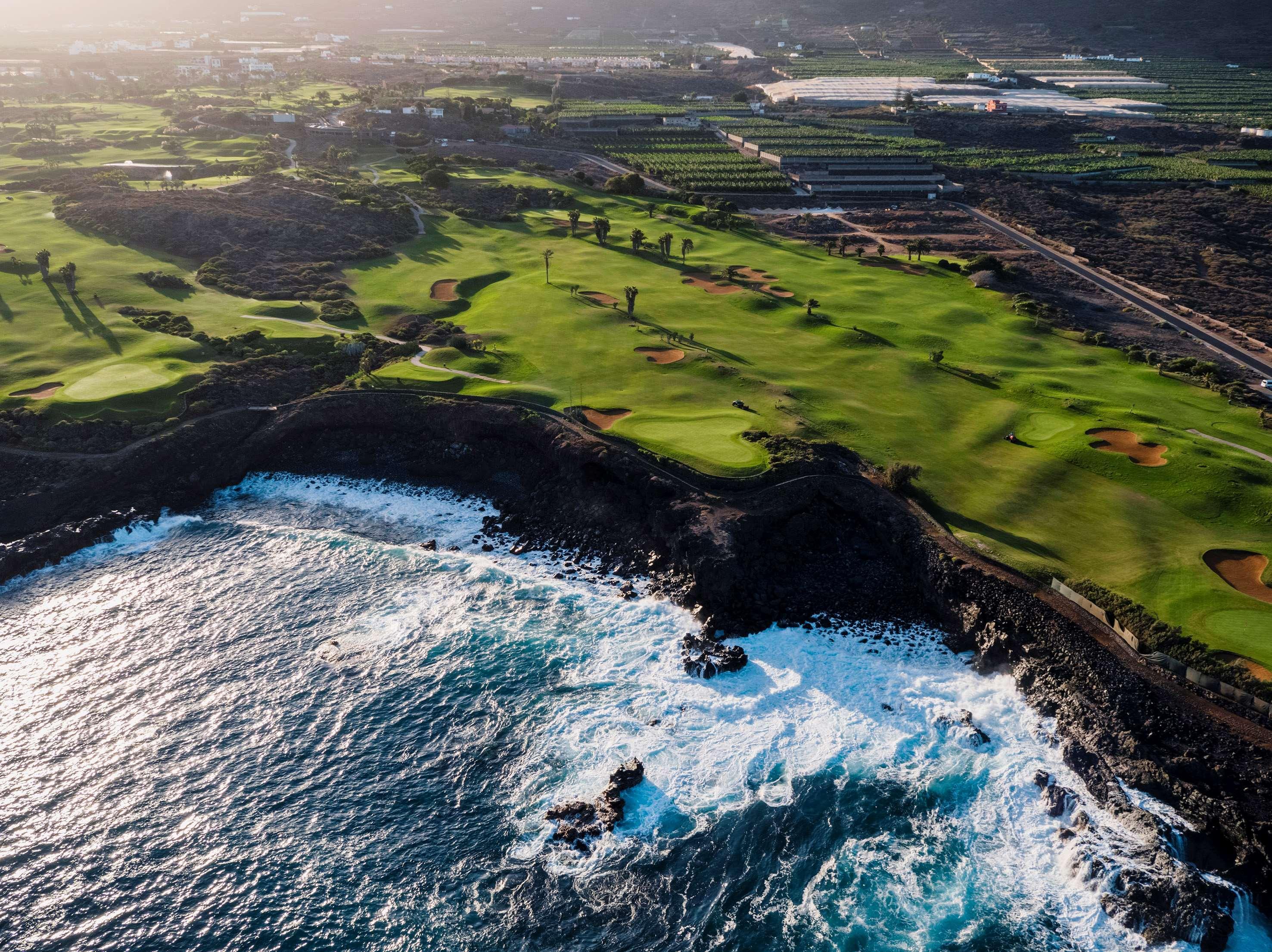 Hacienda del Conde member of Meliá Collection - Adults Only Buenavista Del Norte Exterior foto Aerial view of the 13th hole
