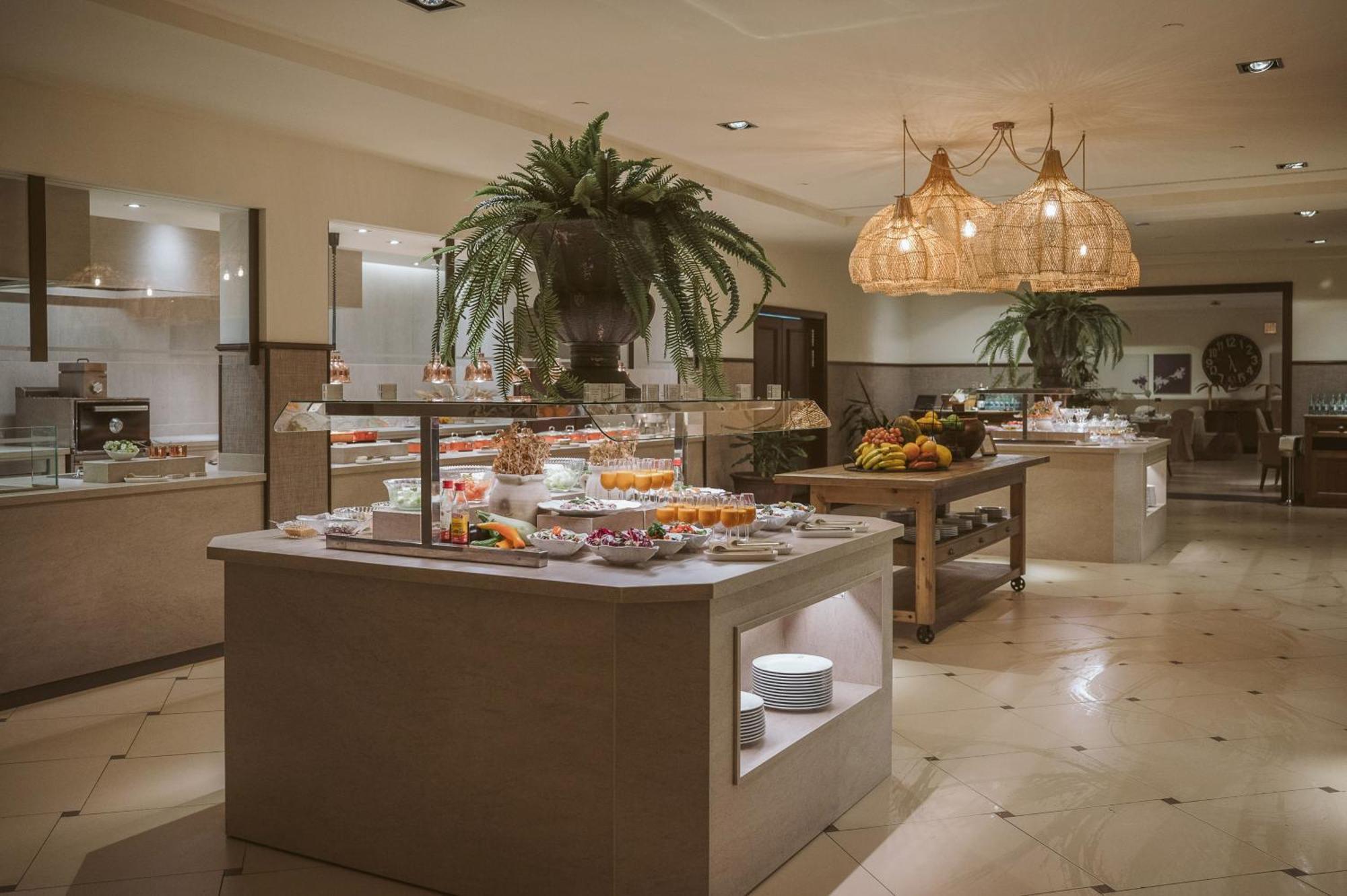 Hacienda del Conde member of Meliá Collection - Adults Only Buenavista Del Norte Exterior foto The buffet at the hotel